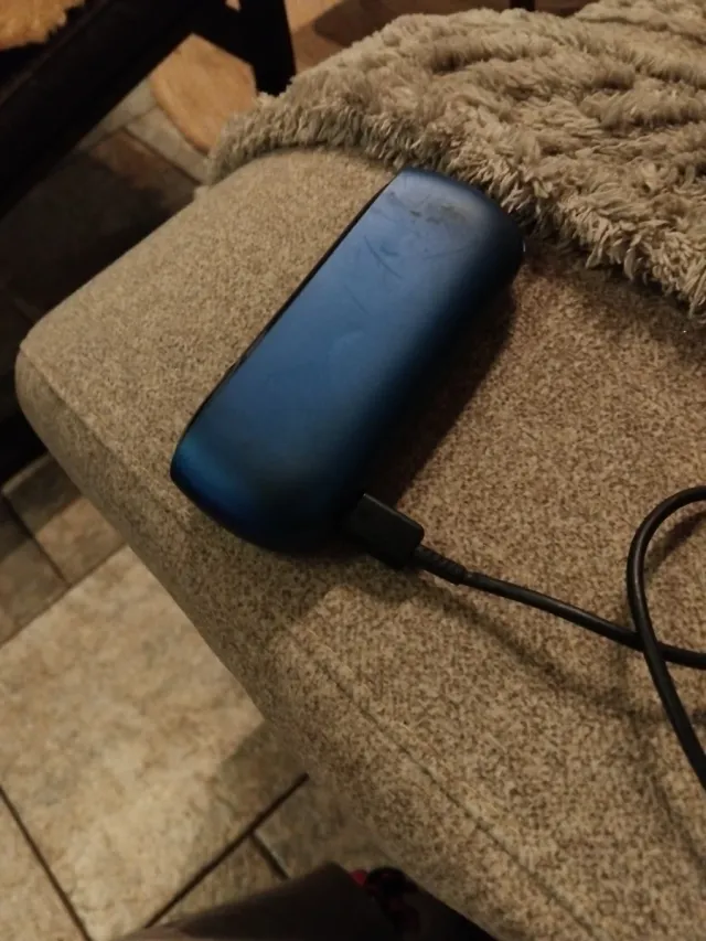 Dispositivo elettronico blu