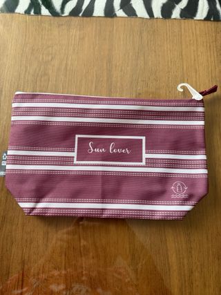 Lote 3 neceseres Ale-Hop