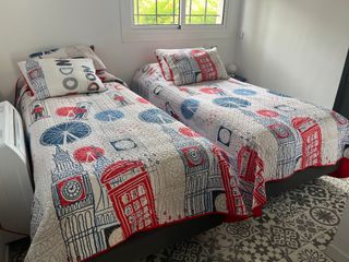 Dos colchones y somieres medida individual