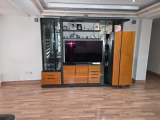 Mueble TV moderno madera y cristal con Tv LG Qleds