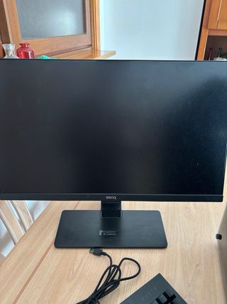 PC Completo: Monitor BenQ, Teclado y Ratón Razer