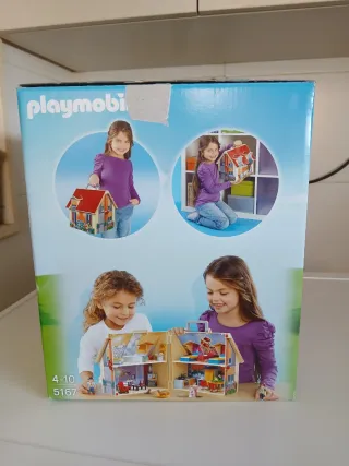 Casa de muñecas Playmobil con figuras