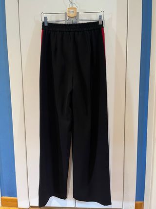 Pantalón Zara fluido banda lateral Talla S