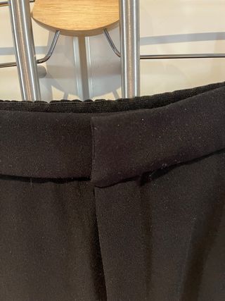 Pantalón Zara fluido banda lateral Talla S