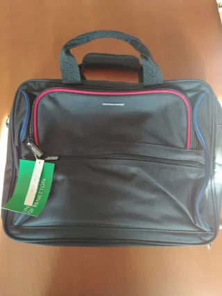 Bolso cartera United Colors of Benetton negro