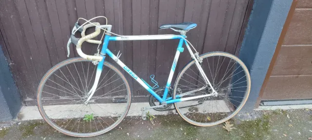 Bicicleta Orbea Vintage Azul y Blanca