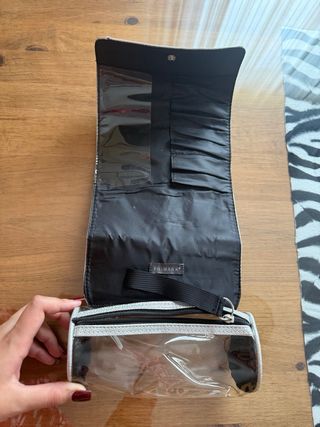 Lote 2 neceseres Primark rosa y dorado