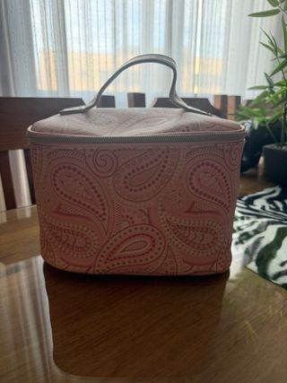 Lote 2 neceseres Primark rosa y dorado