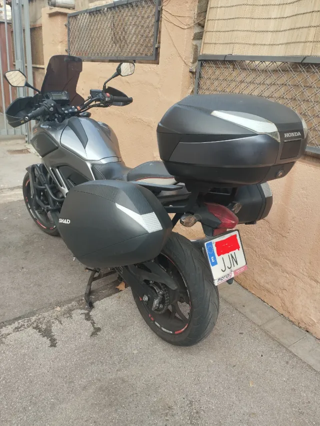 Honda NC750X DCT (Automática)