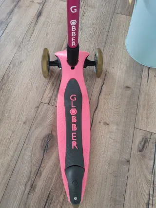 Patinete Globber 3 ruedas rosa