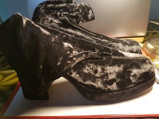 Botines plataforma negros/morado oscuro