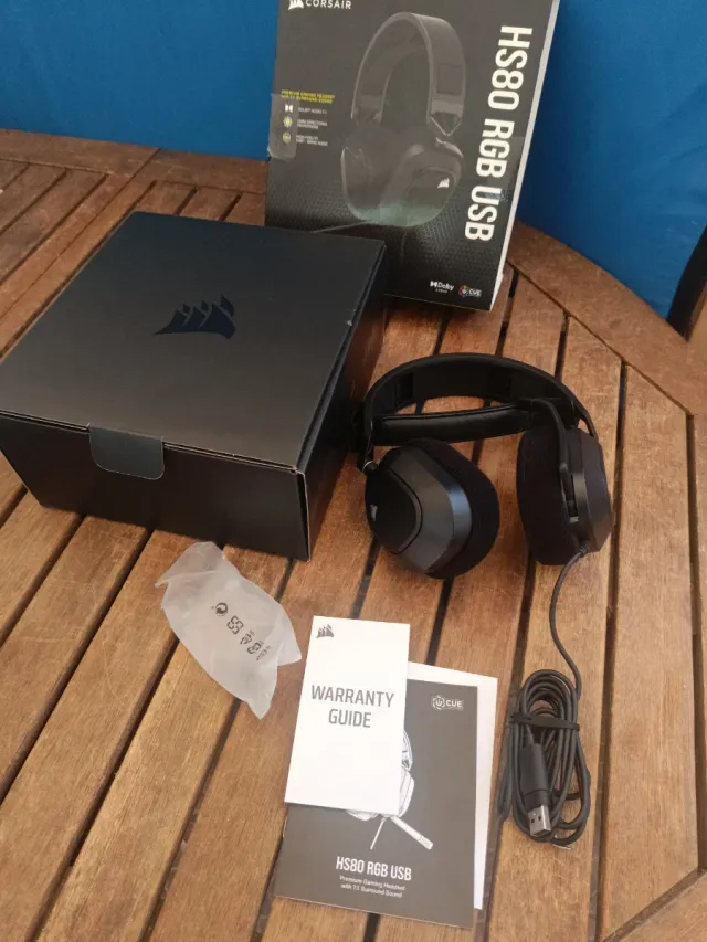 Auriculares Gaming Corsair HS80 RGB USB Negros