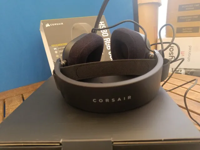 Auriculares Gaming Corsair HS80 RGB USB Negros