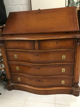 Cómoda antigua de madera. PRECIO FINAL