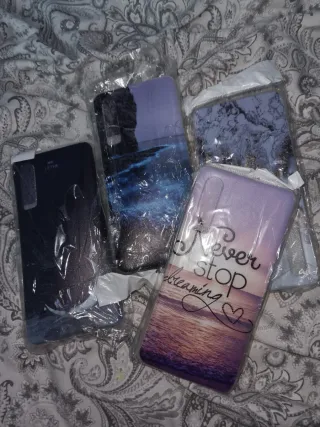 4 custodie in silicone per Huawei P30
