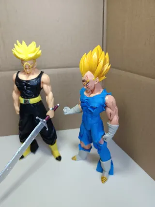 Lote Figuras Majin Vegeta y Trunks