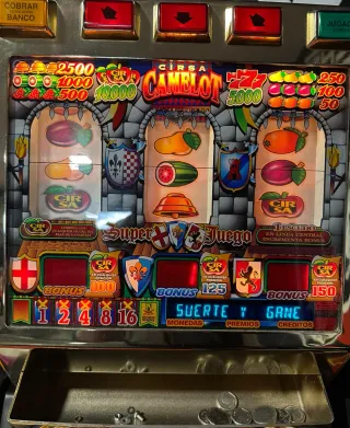Máquina Tragaperras Camelot CIRSA