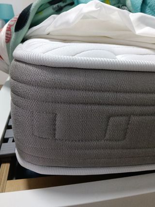 Cama + colchón en buen estado 90 cm