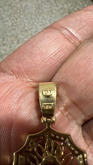 Virgen de Guadalupe Colgante Oro 18K