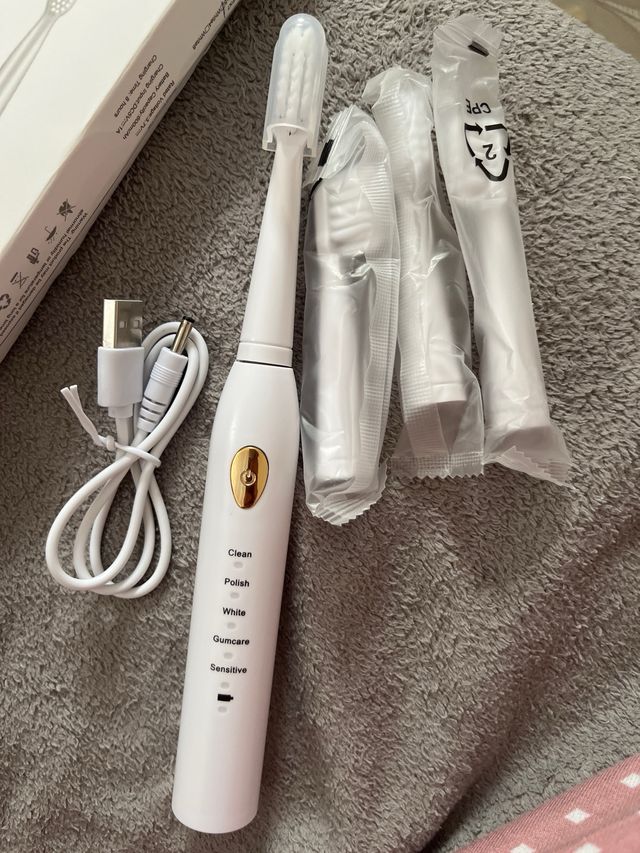 Cepillo Dientes Eléctrico blanco