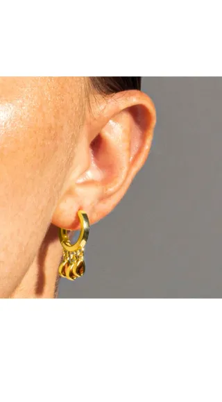 Pendientes acabados en oro de 18kt