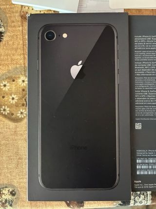 Caja iPhone 8 64GB Space Gray