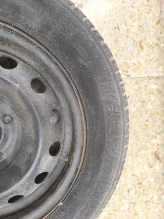 2 Ruedas Michelin 185/65R14 86