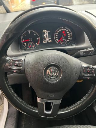 Volkswagen Touran 2012