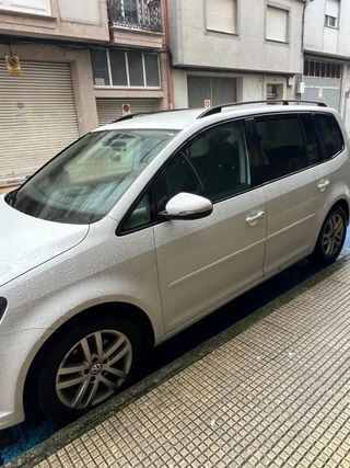 Volkswagen Touran 2012