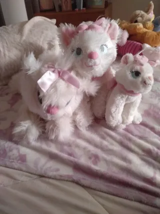 Lote Peluches Disney Gatos
