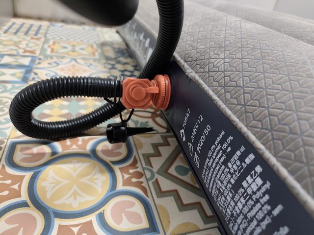 Colchón Hinchable Quechua 200x120 cm COMO NUEVO