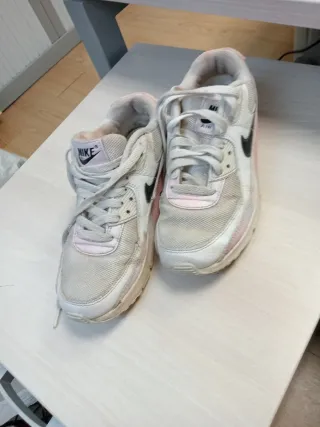 Nike Air Max Blancas y Rosas