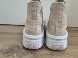 Converse con plataforma talla 41 color beige