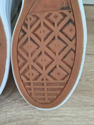 Converse con plataforma talla 41 color beige