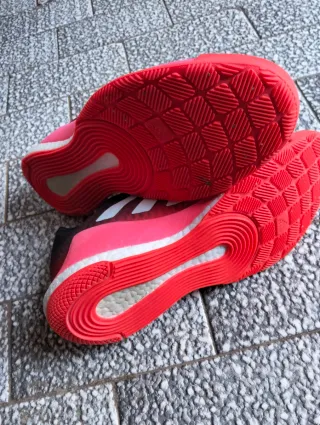 Zapatillas Adidas Crazyflight Negras y Rojas