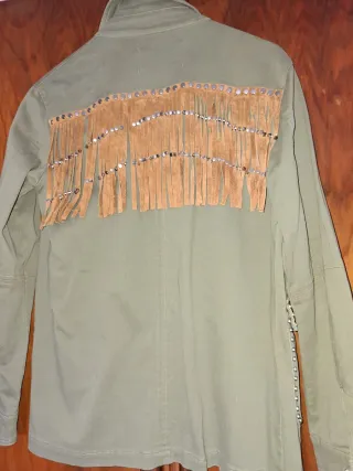 Cazadora Zara Mujer Verde Tachuelas Flecos