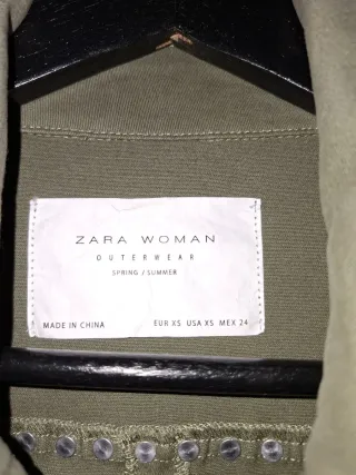 Cazadora Zara Mujer Verde Tachuelas Flecos