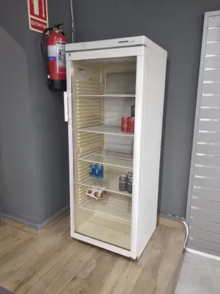 Nevera expositora Liebherr