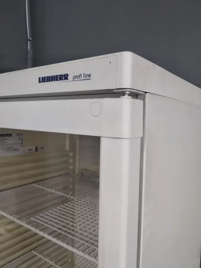 Nevera expositora Liebherr