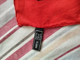 Pañuelo de seda 100% hecho en Italia