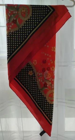 Pañuelo de seda 100% hecho en Italia