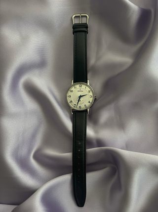 Reloj Festina Esfera Plateada Correa Negra