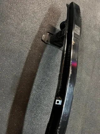 Traviesa Parachoques BMW E90 E91 E92 E93