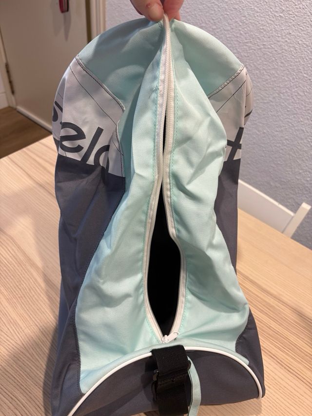 Patines Oxelo T. 38 con protectores y bolsa.