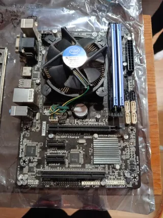 Pack Placa Base Gigabyte B85M-HD3 + CPU + RAM