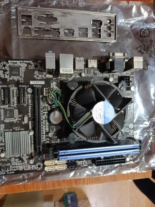 Pack Placa Base Gigabyte B85M-HD3 + CPU + RAM