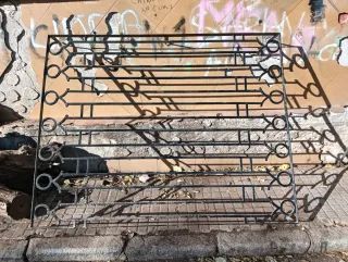 Reja de hierro forjado decorativa