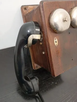 Centralita o Teléfono Antiguo