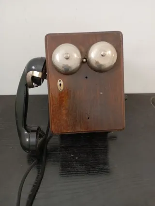 Centralita o Teléfono Antiguo