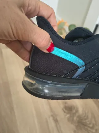 Zapatillas  Nike Air Max talla 40,5 color negro